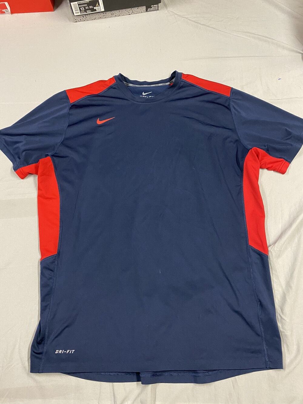USI University Southern Indiana Screaming Eagles College T Shirt Nike XL Dri Fit